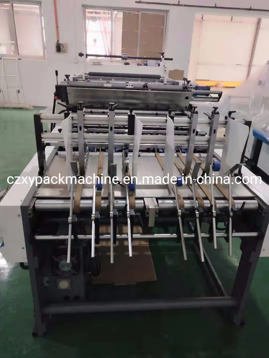 High Speed Single Way Feeding Window Patching Machine for Napkin Box